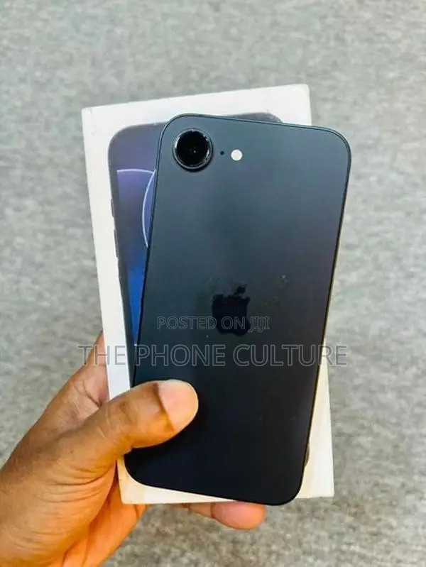 Apple iPhone 17e 256GB (Used)