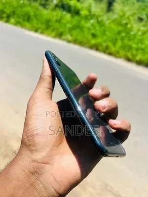 Apple iPhone XS Max (Used)