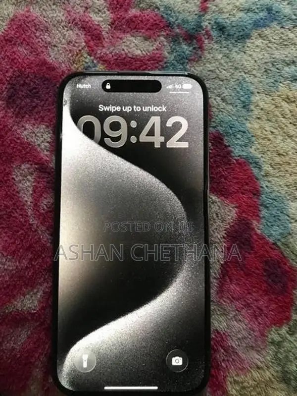 Apple iPhone 15 Pro Natural Titanium (Used)