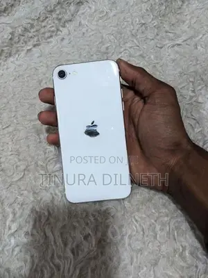 Apple iPhone SE 2 (Used)