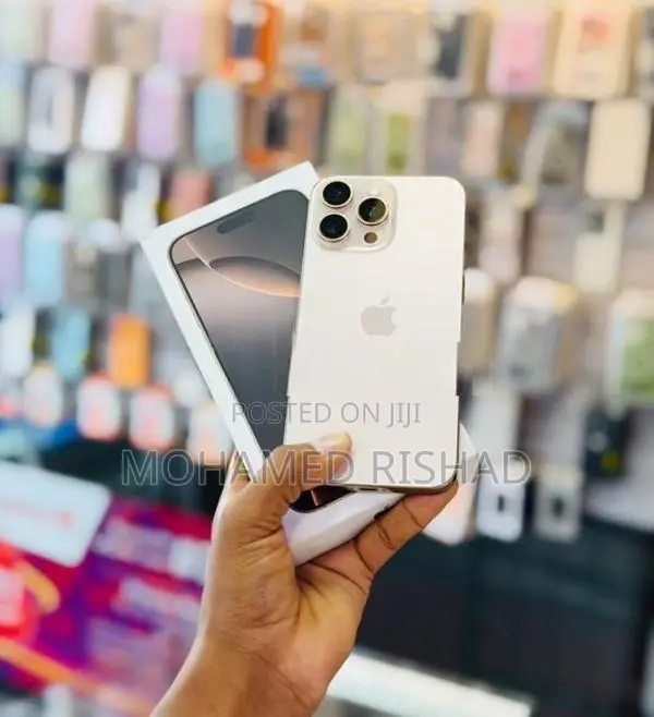 Apple iPhone 16 Pro Max (Used)
