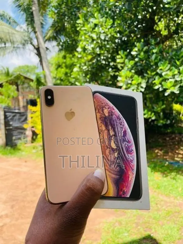 Apple iPhone XS (Used)