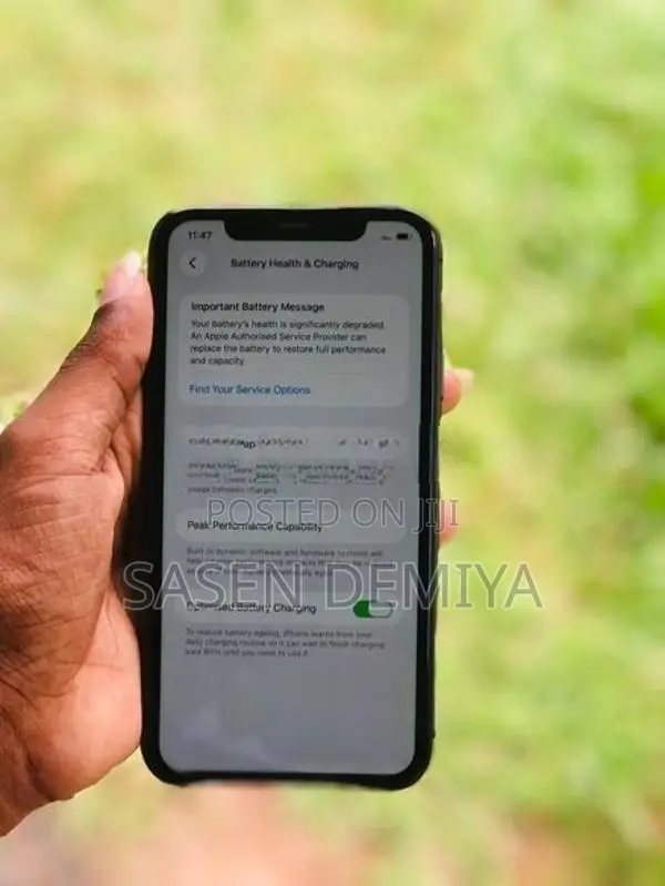Apple iPhone 11 (Used)