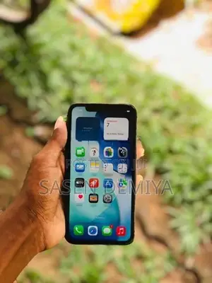Apple iPhone 11 (Used)
