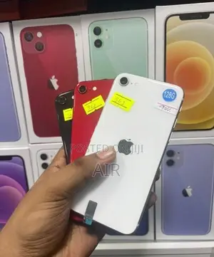 Apple iPhone SE 2 (Used)