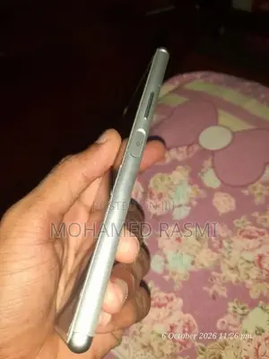 Sony Xperia 8 (Used)