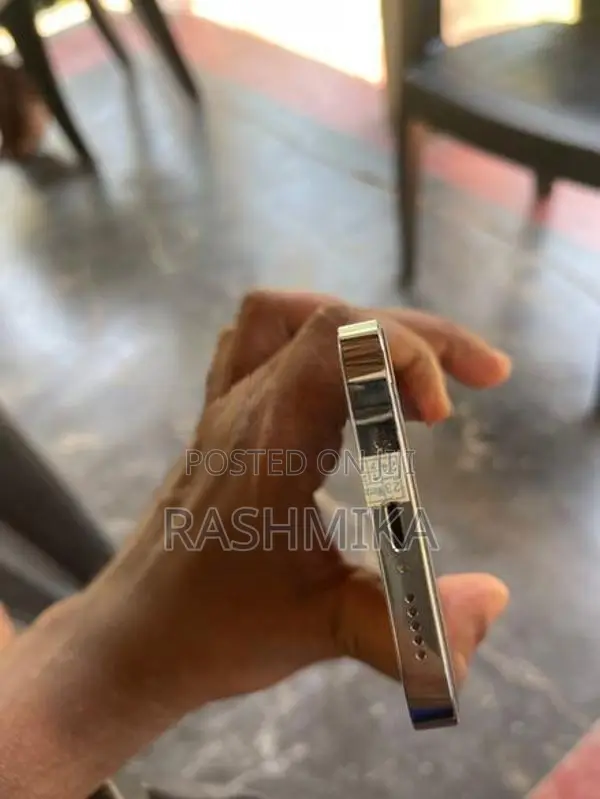 Apple iPhone 13 Pro (Used)
