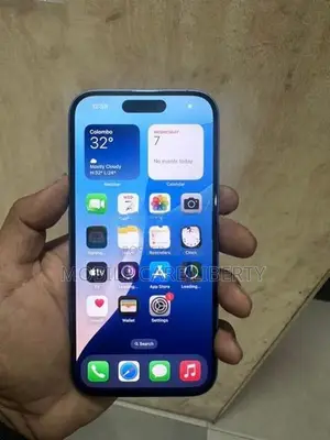 Apple iPhone 16 (Used)