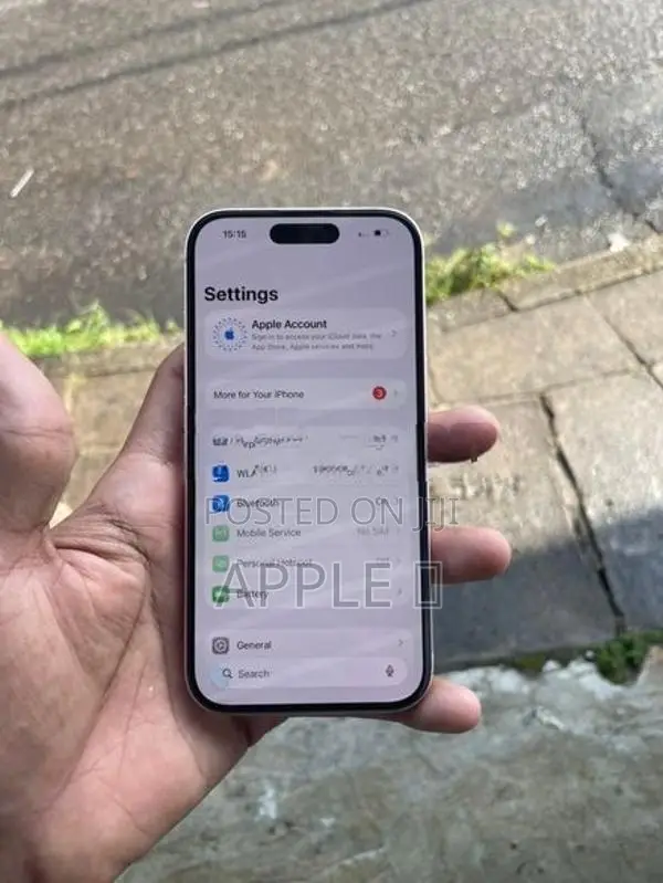 Apple iPhone 15 128GB (Used)