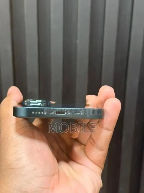 Apple iPhone 14 (Used)