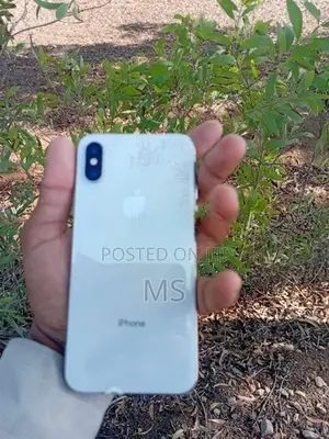 Apple iPhone XS (Used)