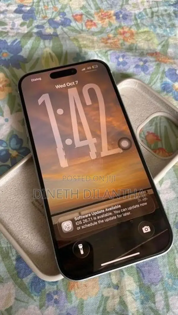 Apple iPhone 15 (Used)