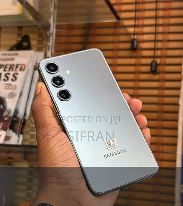 Samsung Galaxy S24 (Used)