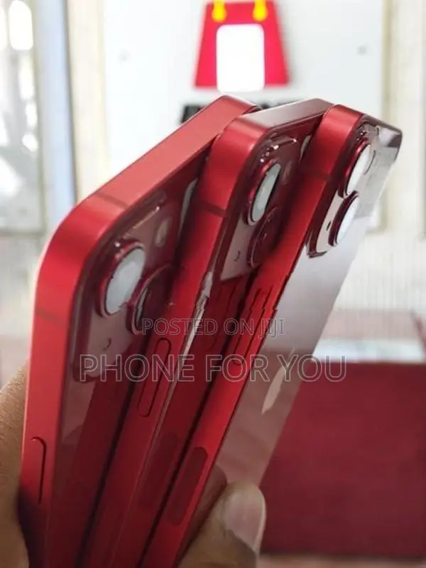 Apple iPhone 13 (Used)