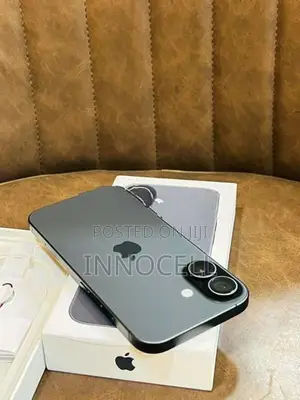 Apple iPhone 17 256GB (Used)