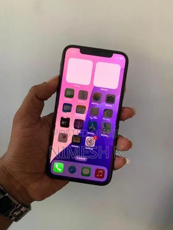 Apple iPhone XS (Used)