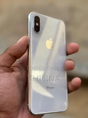 Apple iPhone XS (Used)