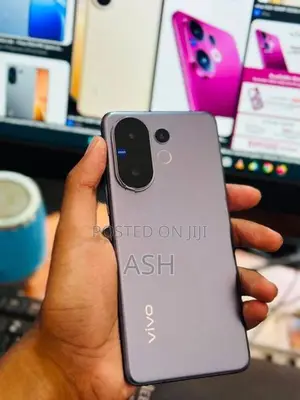 Vivo V60 128GB (Used)