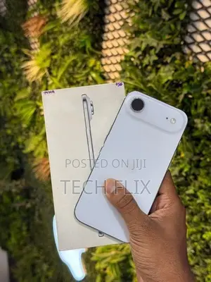 Apple iPhone Air 256GB (Used)