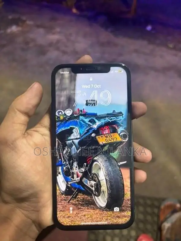 Apple iPhone 12 (Used)