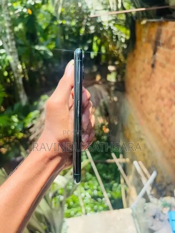 Apple iPhone 11 Pro (Used)