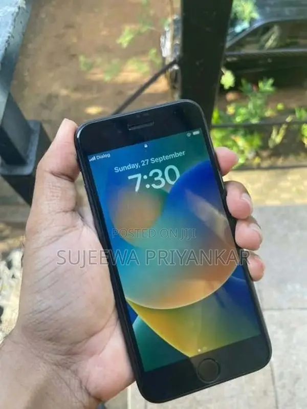 Apple iPhone 8 Black (Used)