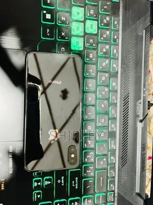 Apple iPhone XS (Used)