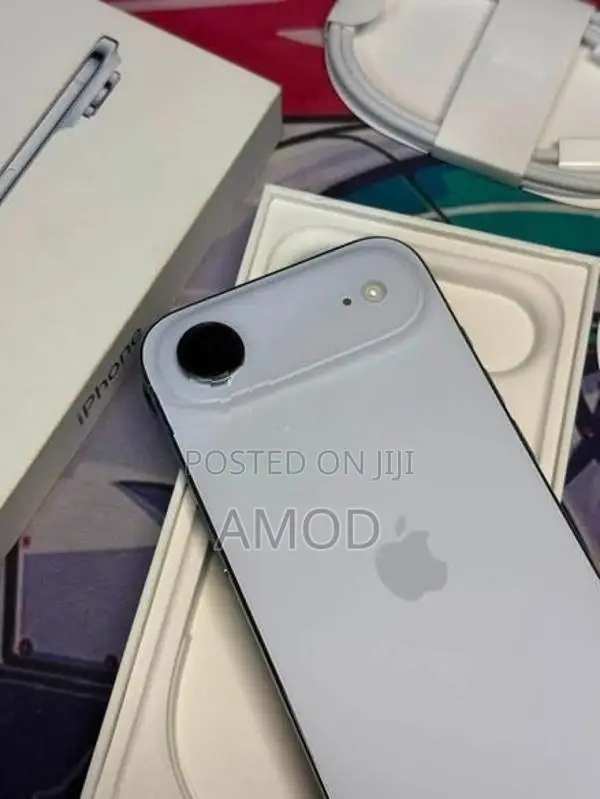 Apple iPhone 17 Air (Used)
