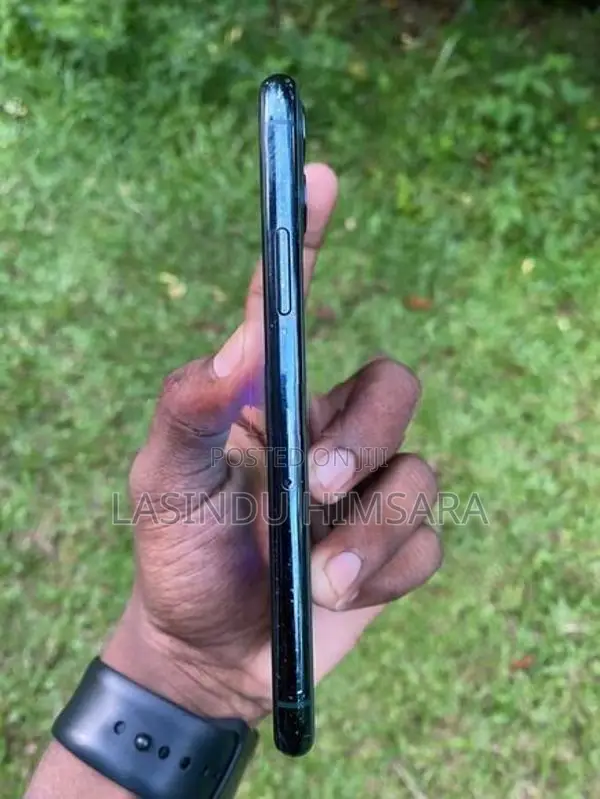 Apple iPhone 11 Pro (Used)