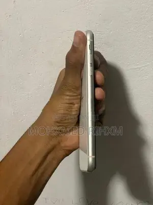 Apple iPhone 11 128GB (Used)