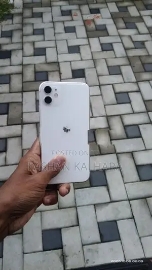 Apple iPhone 11 (Used)