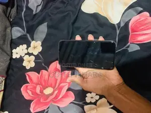 Apple iPhone XS (Used)