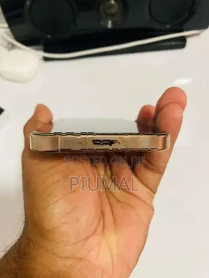 Apple iPhone 16 Pro (Used)