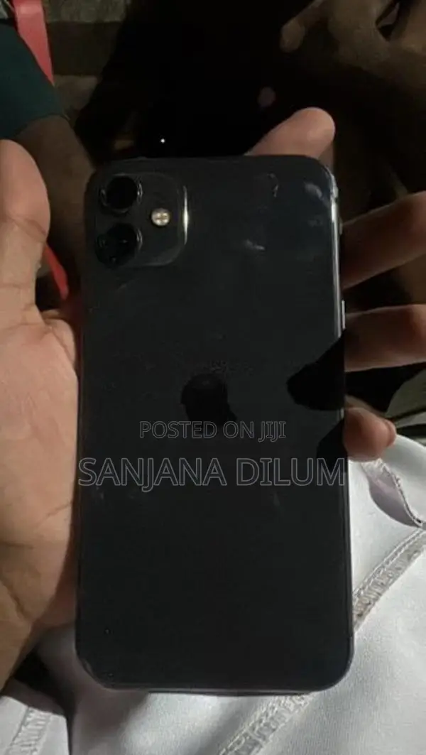 Apple iPhone 11 (Used)