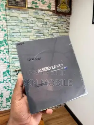 Vivo X300 ultra 16GB512GB (Brand New)