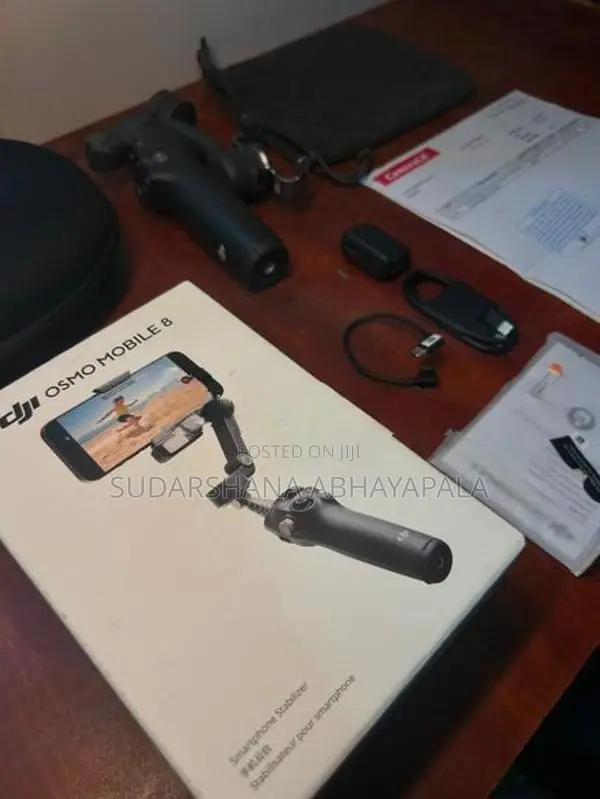 DJI Osmo Mobile 8 Gimbal