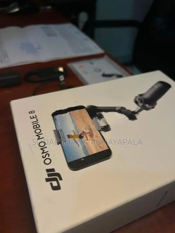 DJI Osmo Mobile 8 Gimbal