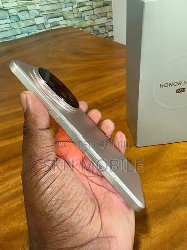 Honor magic 8pro 12GB512GB (Used)