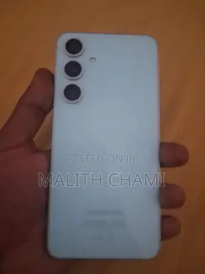Samsung Galaxy S24 FE (Used)
