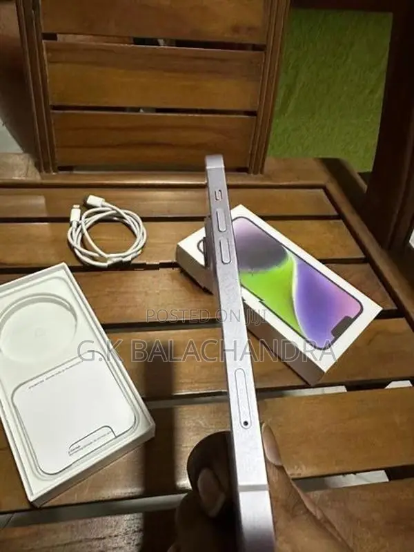 Apple iPhone 14 (Used)
