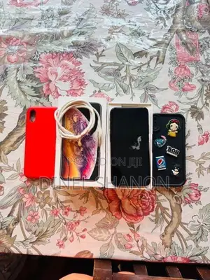 Apple iPhone XS (Used)