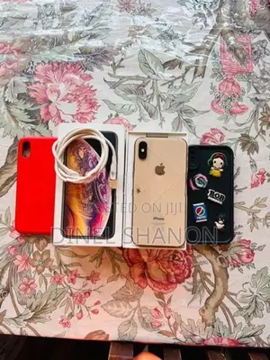 Apple iPhone XS (Used)