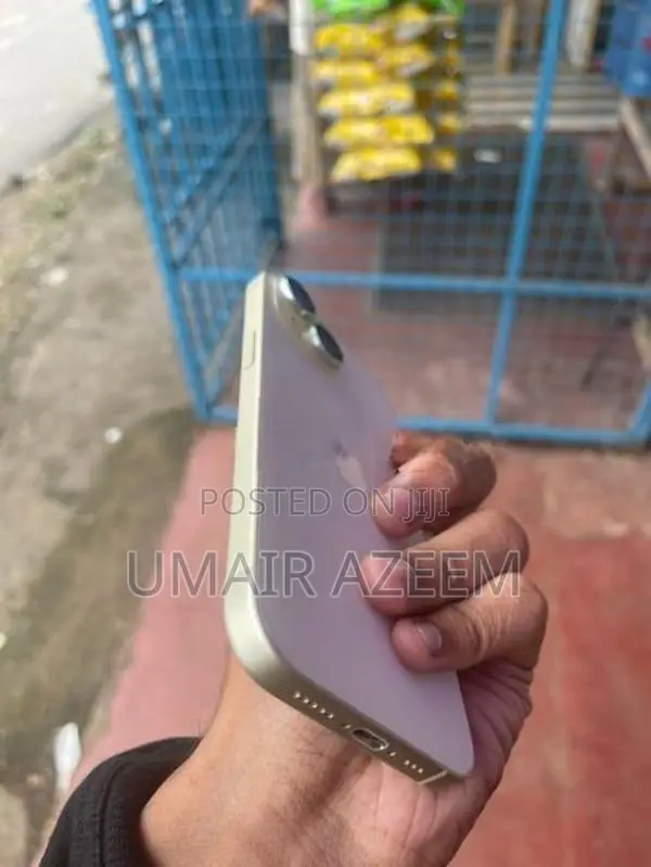 Apple iPhone 15 (Used)