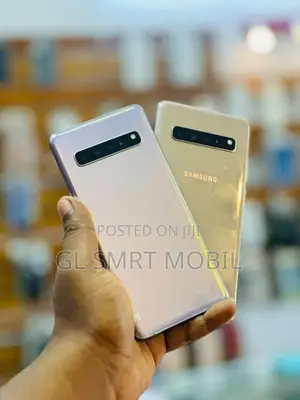 Samsung Galaxy S10 5G/256GB (Used)