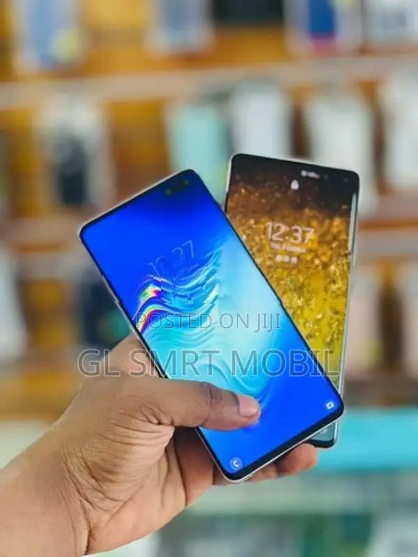 Samsung Galaxy S10 5G/256GB (Used)