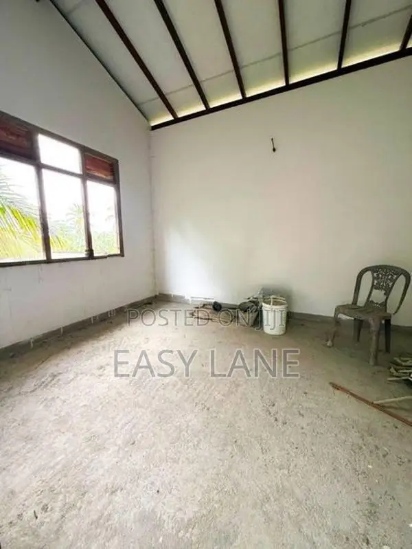 House for Sale in Nittambuwa