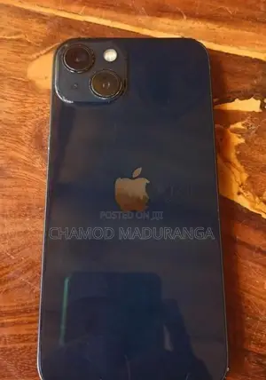 Apple iPhone 13 (Used)