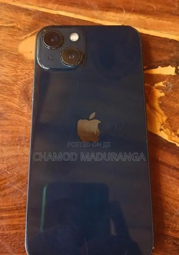 Apple iPhone 13 (Used)