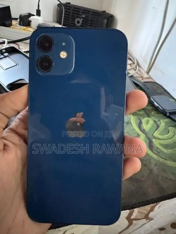 Apple iPhone 12 (Used)