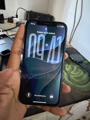 Apple iPhone 12 (Used)
